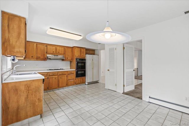 35 Pinehurst Drive, Purchase, NY 10577