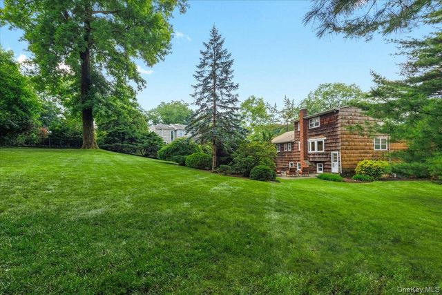 35 Pinehurst Drive, Purchase, NY 10577