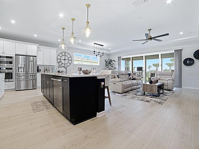 1599 BELLAGIO LOOP, Tavares, FL 32778