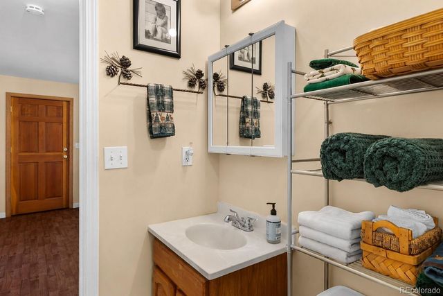 2120 Oxford Drive, Hartsel, CO 80449
