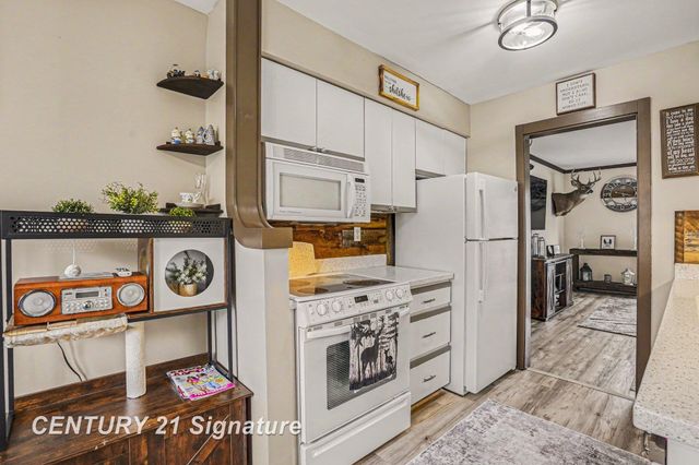 309 Cherryview Drive Drive, Midland, MI 48640