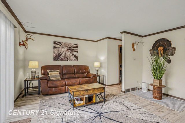 309 Cherryview Drive Drive, Midland, MI 48640