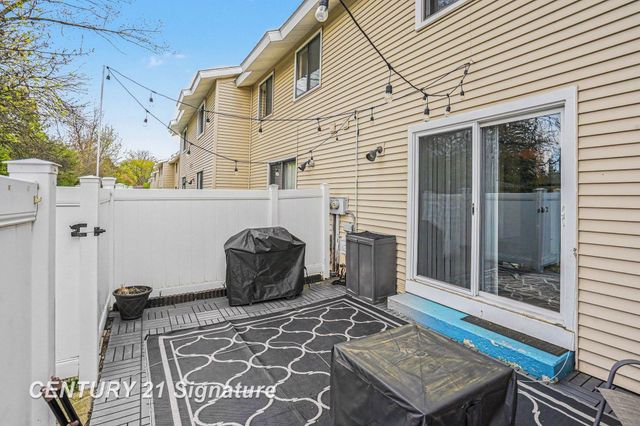 309 Cherryview Drive Drive, Midland, MI 48640