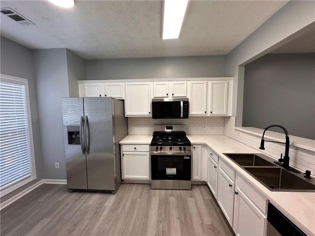 2025 Austin Park Circle, Decatur, GA 30032