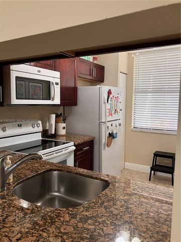 1226 S Military Trl 2213, Deerfield Beach, FL 33442