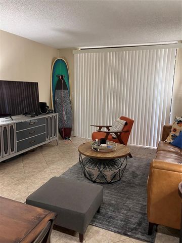 1226 S Military Trl 2213, Deerfield Beach, FL 33442