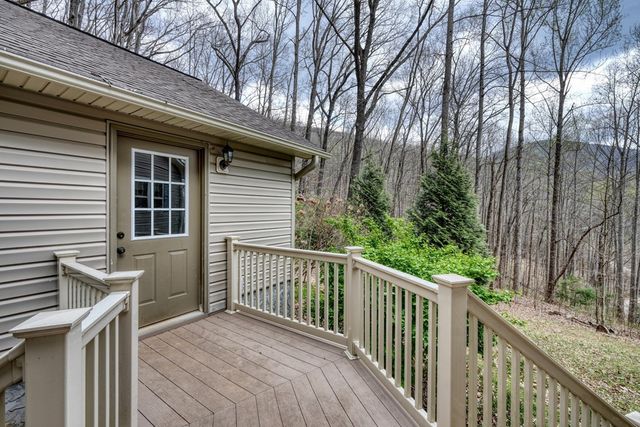 2900 Gribble Edwards Road, Hayesville, NC 28904