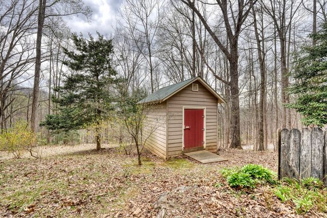 2900 Gribble Edwards Road, Hayesville, NC 28904