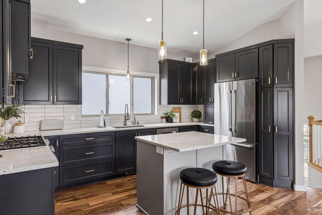 5000 Oxford Avenue, Edina, MN 55436