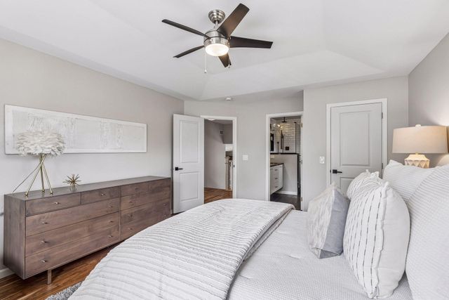 5000 Oxford Avenue, Edina, MN 55436