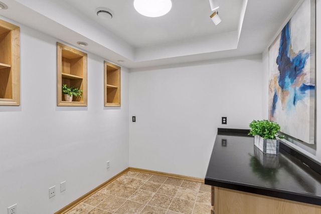 5000 Oxford Avenue, Edina, MN 55436