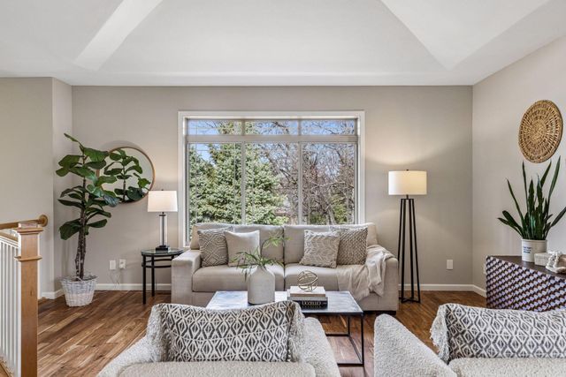 5000 Oxford Avenue, Edina, MN 55436