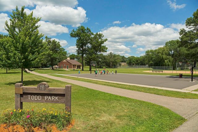 5000 Oxford Avenue, Edina, MN 55436