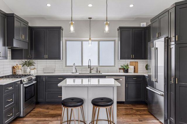 5000 Oxford Avenue, Edina, MN 55436