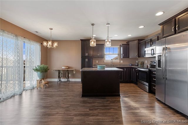 2000 Crestview Lane, Georgetown, IN 47122