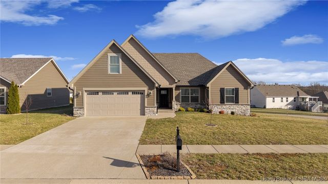 2000 Crestview Lane, Georgetown, IN 47122