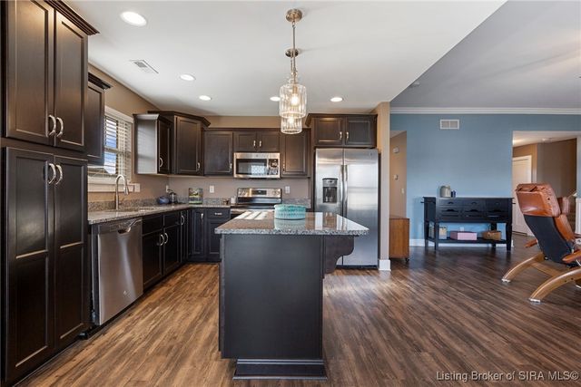 2000 Crestview Lane, Georgetown, IN 47122