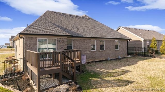 2000 Crestview Lane, Georgetown, IN 47122