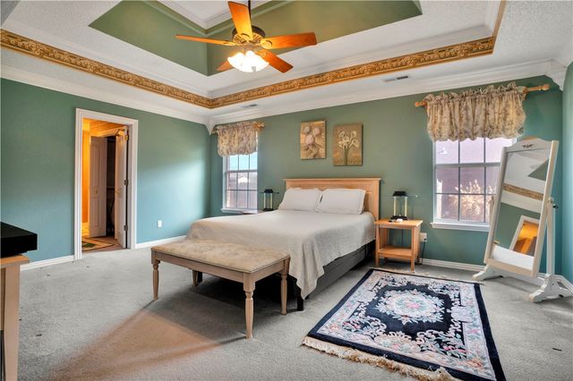 4450 W Sandingham Street, Fayetteville, AR 72704