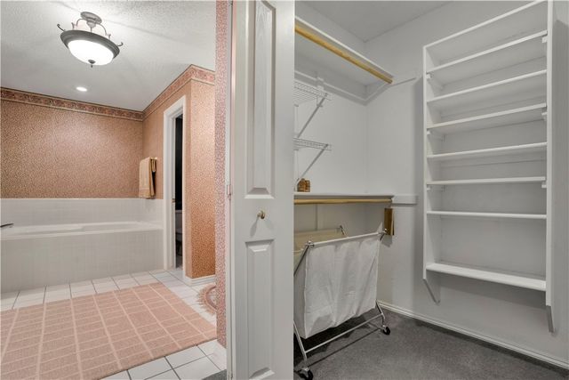 4450 W Sandingham Street, Fayetteville, AR 72704