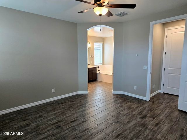 2822 W BLUE RIVER Drive, San Tan Valley, AZ 85144