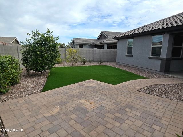 2822 W BLUE RIVER Drive, San Tan Valley, AZ 85144