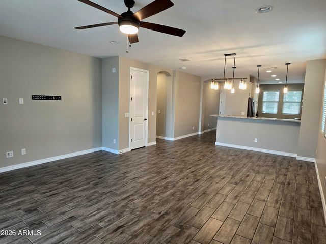 2822 W BLUE RIVER Drive, San Tan Valley, AZ 85144