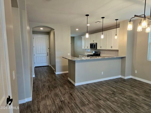 2822 W BLUE RIVER Drive, San Tan Valley, AZ 85144