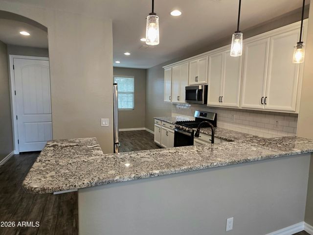 2822 W BLUE RIVER Drive, San Tan Valley, AZ 85144