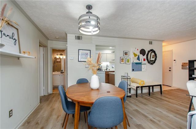 5157 Roswell Road 2, Atlanta, GA 30342