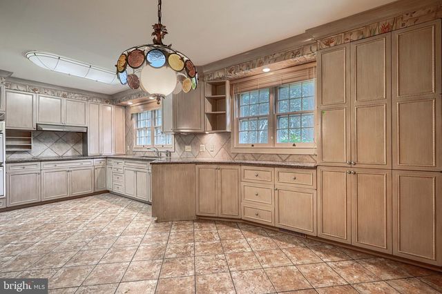 2 KENMONT CT, Owings Mills, MD 21117