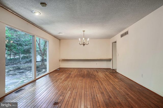 2 KENMONT CT, Owings Mills, MD 21117