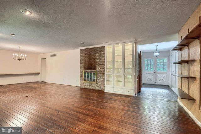 2 KENMONT CT, Owings Mills, MD 21117