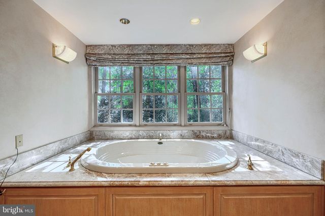2 KENMONT CT, Owings Mills, MD 21117