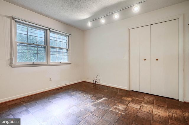 2 KENMONT CT, Owings Mills, MD 21117