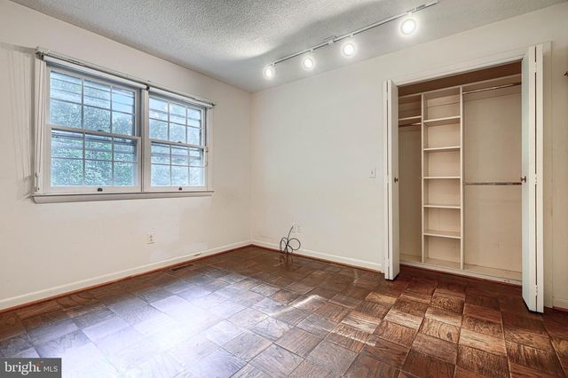 2 KENMONT CT, Owings Mills, MD 21117
