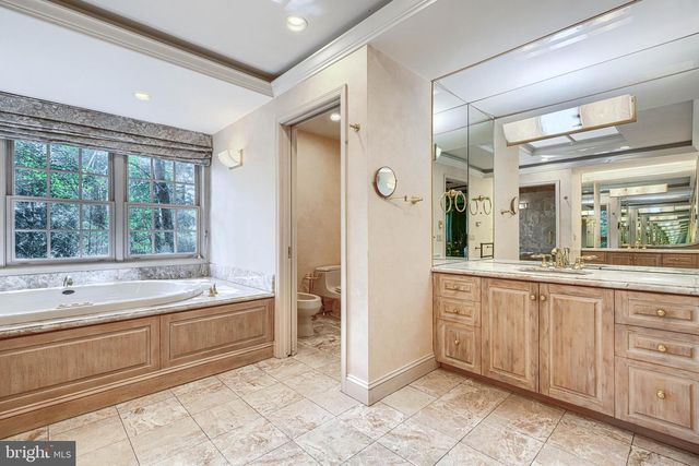 2 KENMONT CT, Owings Mills, MD 21117