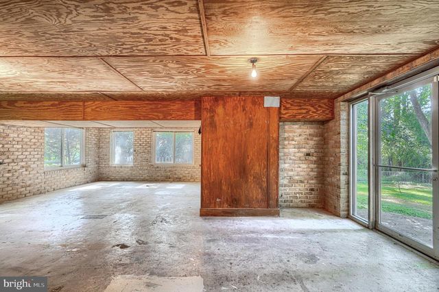 2 KENMONT CT, Owings Mills, MD 21117