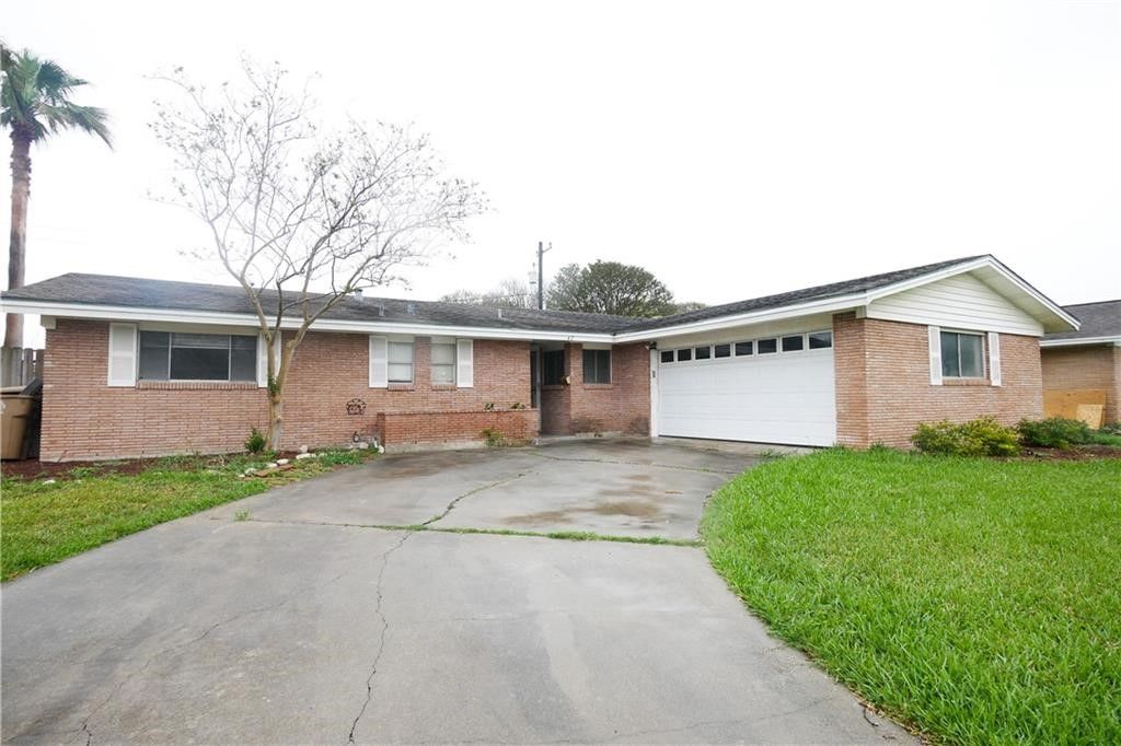 442 Haroldson Dr, Corpus Christi, TX 78412