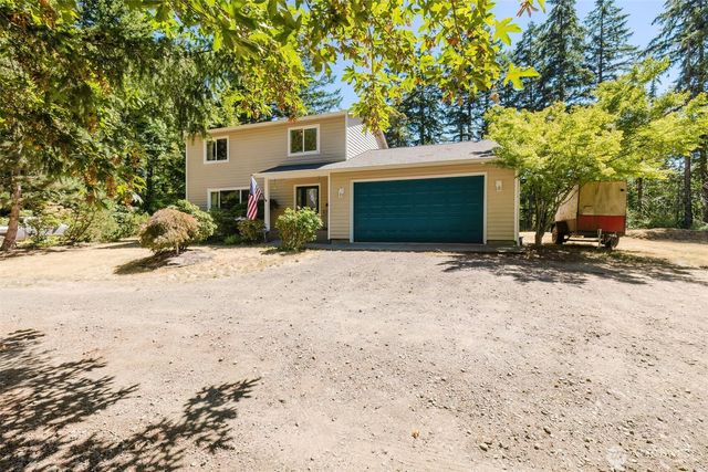 2867 Sand Dollar Road W, Bremerton, WA 98312