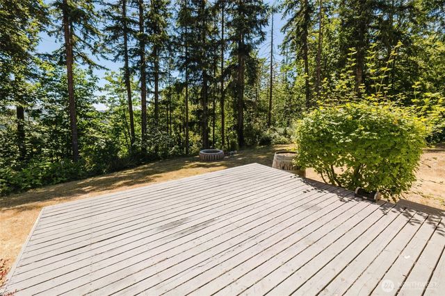 2867 Sand Dollar Road W, Bremerton, WA 98312