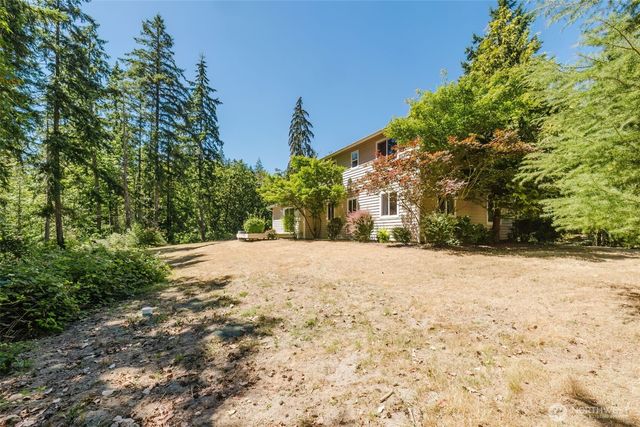 2867 Sand Dollar Road W, Bremerton, WA 98312