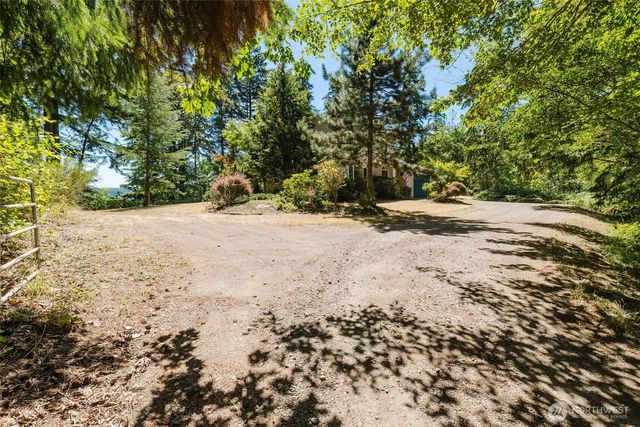 2867 Sand Dollar Road W, Bremerton, WA 98312