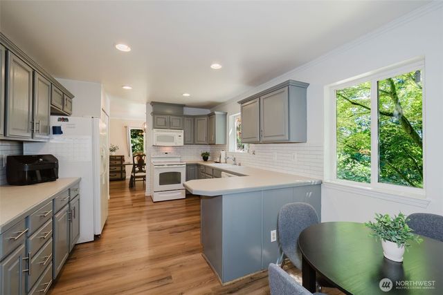 2867 Sand Dollar Road W, Bremerton, WA 98312
