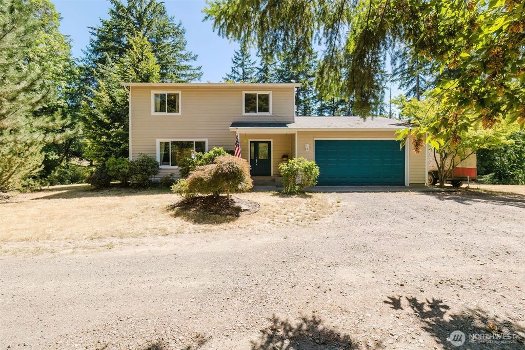 2867 Sand Dollar Road W, Bremerton, WA 98312