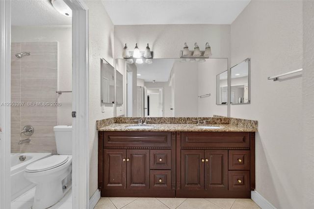995 Riverside Drive 120, Coral Springs, FL 33071