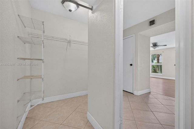 995 Riverside Drive 120, Coral Springs, FL 33071