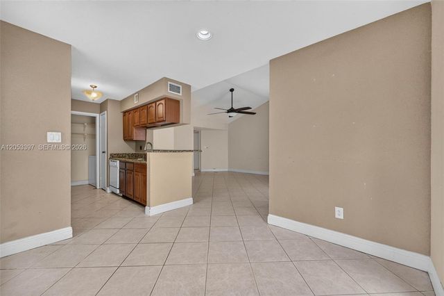 995 Riverside Drive 120, Coral Springs, FL 33071