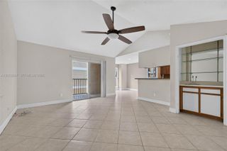 995 Riverside Drive 120, Coral Springs, FL 33071