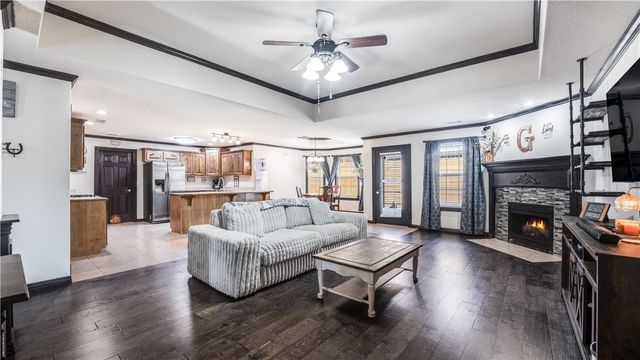 808 E Parks Street, Prairie Grove, AR 72753
